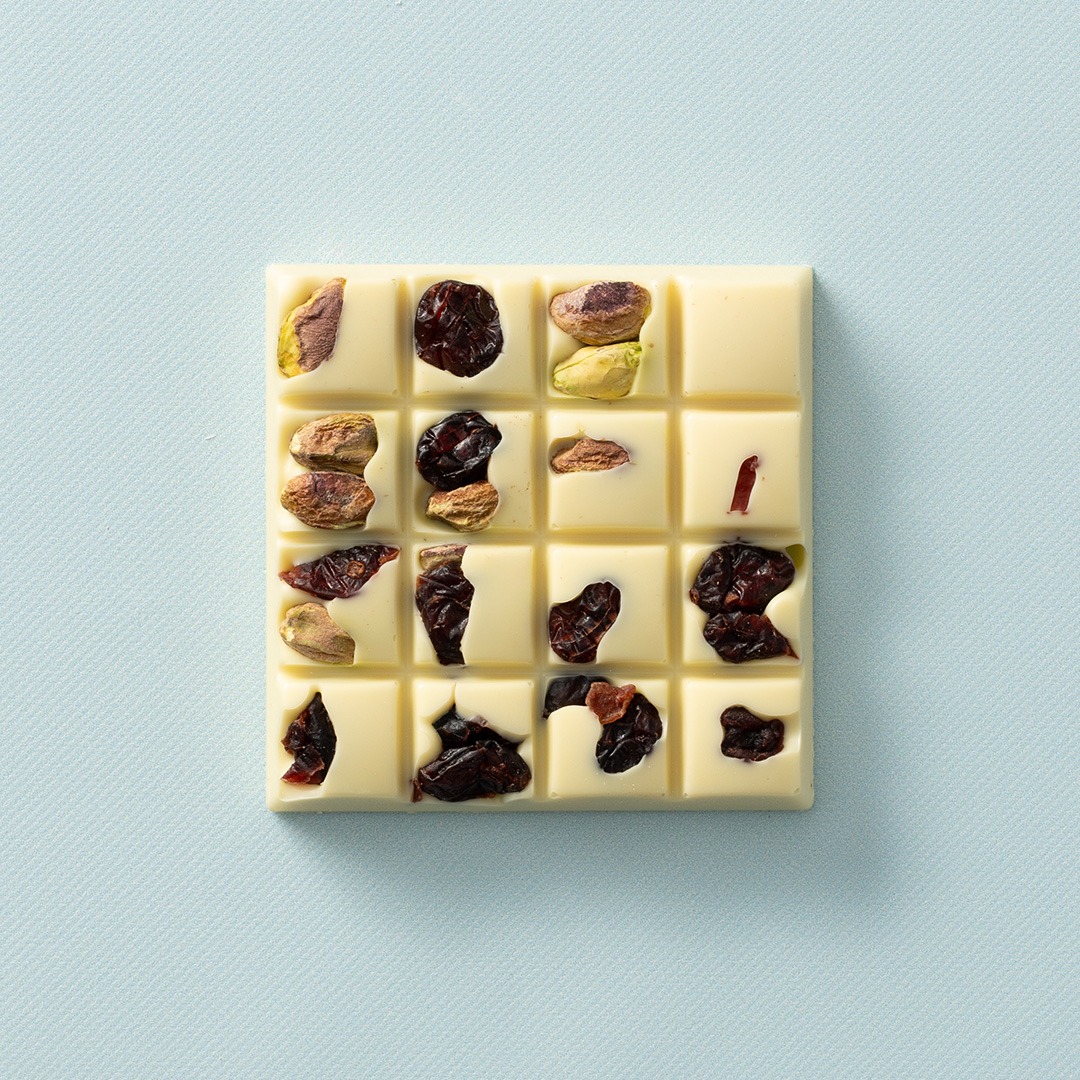 Chocolates For You Choc block wit berries/pistachio 100 gram