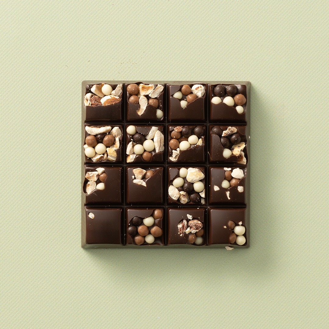 Chocolates For You Choc block puur nuts about crunch 100 gram