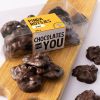 Chocolates For You pindarotsjes met pure chocolade in transparante verpakking