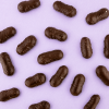 Roomtruffels puur verspreid over de achtergrond