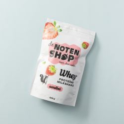 Whey proteïne milkshake aardbei