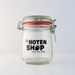 Glazen weckpot met De Notenshop logo om voedsel in op te slaan