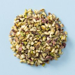 Pistachenoten stukjes gepeld ongebrand