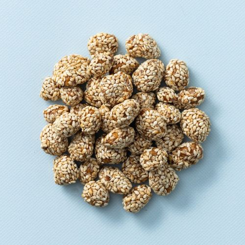 Pinda's gekarameliseerd met sesam