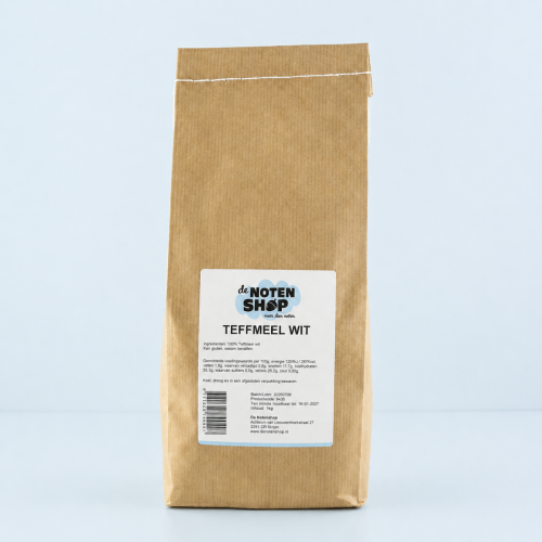 Teffmeel wit in een papieren zak Teffmeel wit in een papieren zak