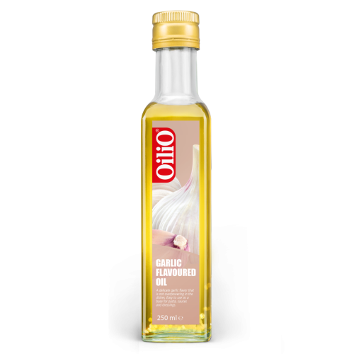 Glazen fles met zonnebloemolie met knoflooksmaak van het merk Oilio 250ml