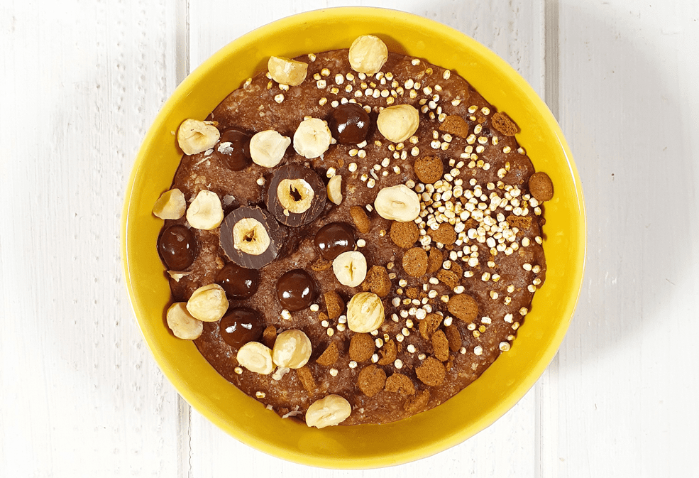 Ferrero Rocher Oatmeal smoothie bowl