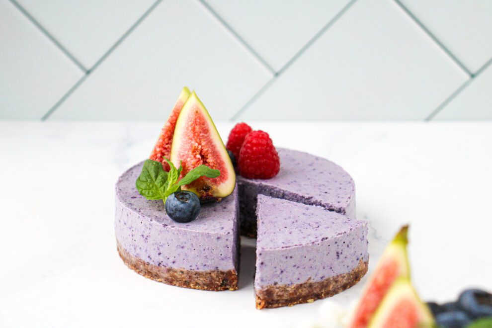 Gezonde vegan & no bake blueberry cheesecake
