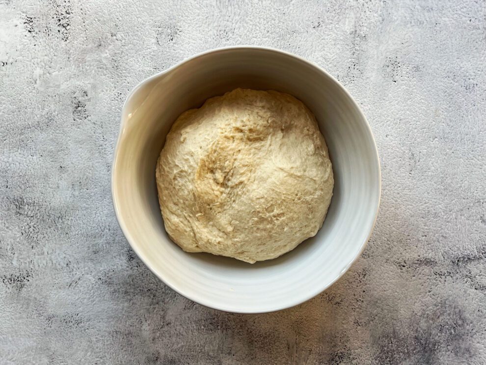 Ingrediënten voor naanbrood gemengd