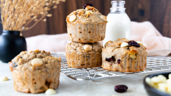 Bananenbrood muffins met cranberry's en witte chocolade