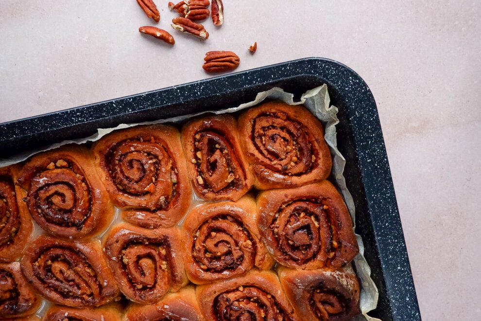 kaneelbroodjes met pecannoten 