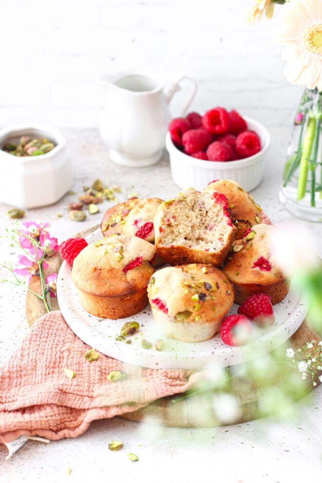 Gezonde ontbijtcupcakes met citroen en framboos