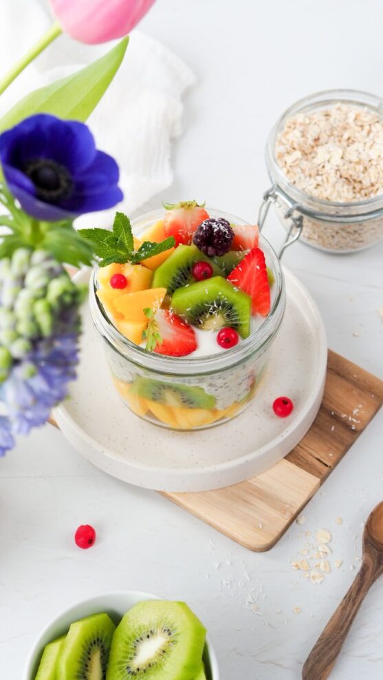 Tropical overnight oats