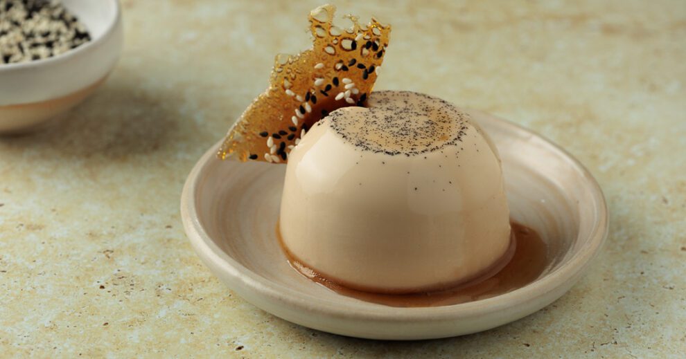 Panna cotta met thee, vanille en ahornsiroop
