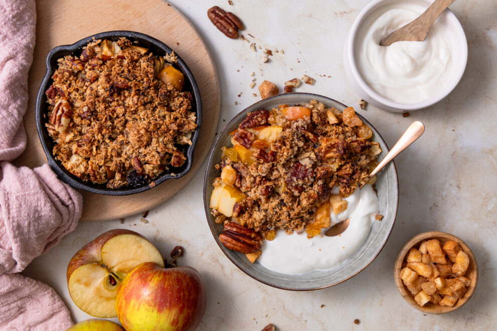 Breakfast apple crumble Breakfast apple crumble