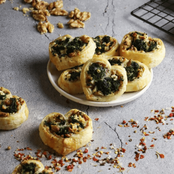 Spinazie-kaashartjes met walnoot