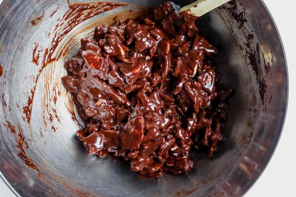 Chocolademengsel met biscuit voor arretjescake