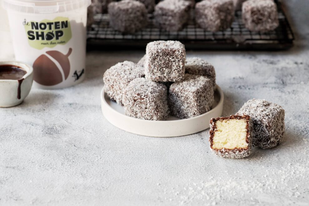 Lamingtons Lamingtons